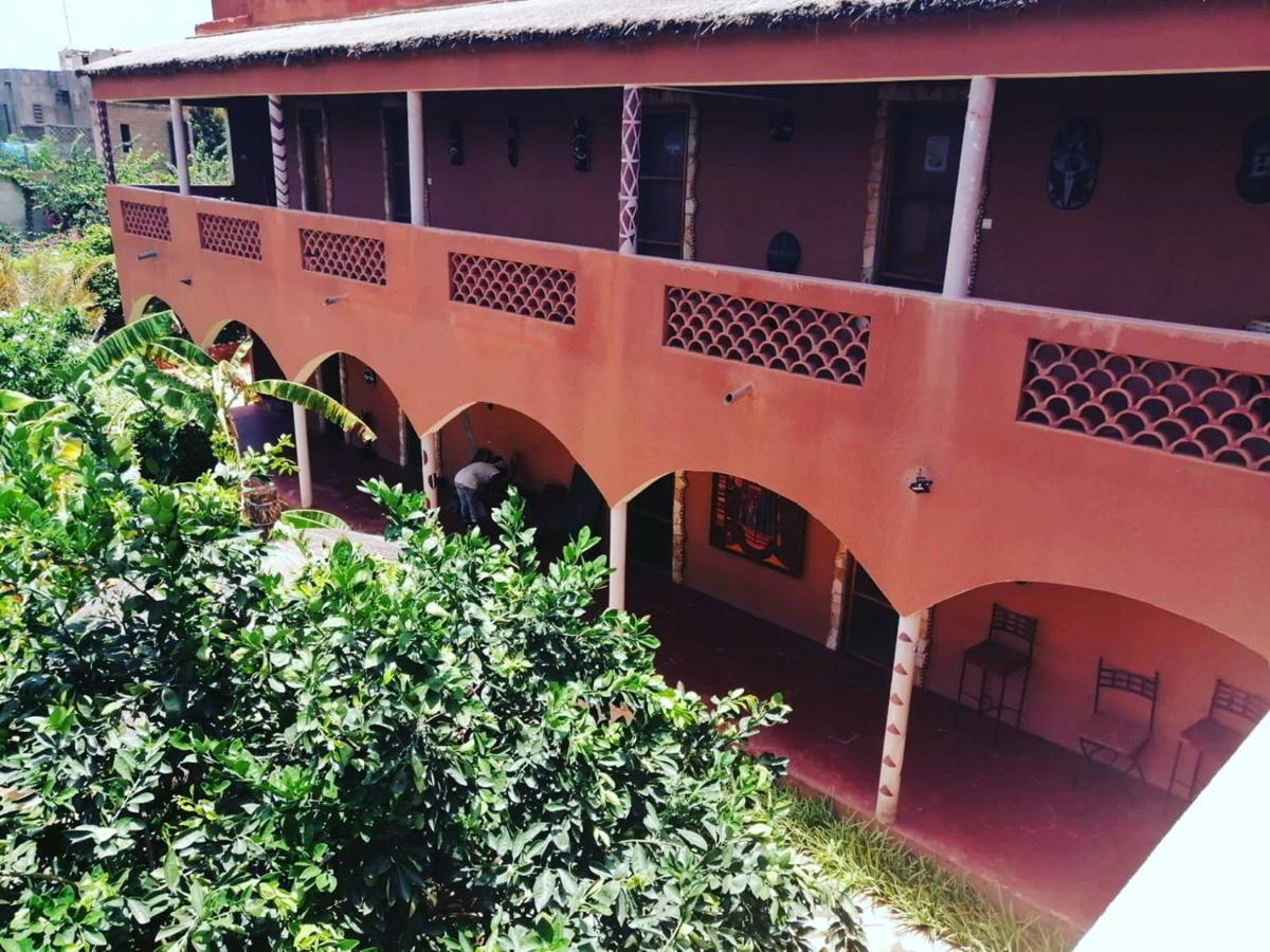 Hostel Begue Pokai Toubab Dialao Exterior foto