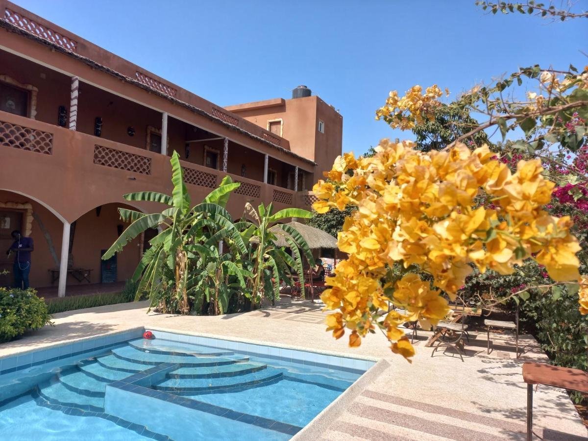 Hostel Begue Pokai Toubab Dialao Exterior foto