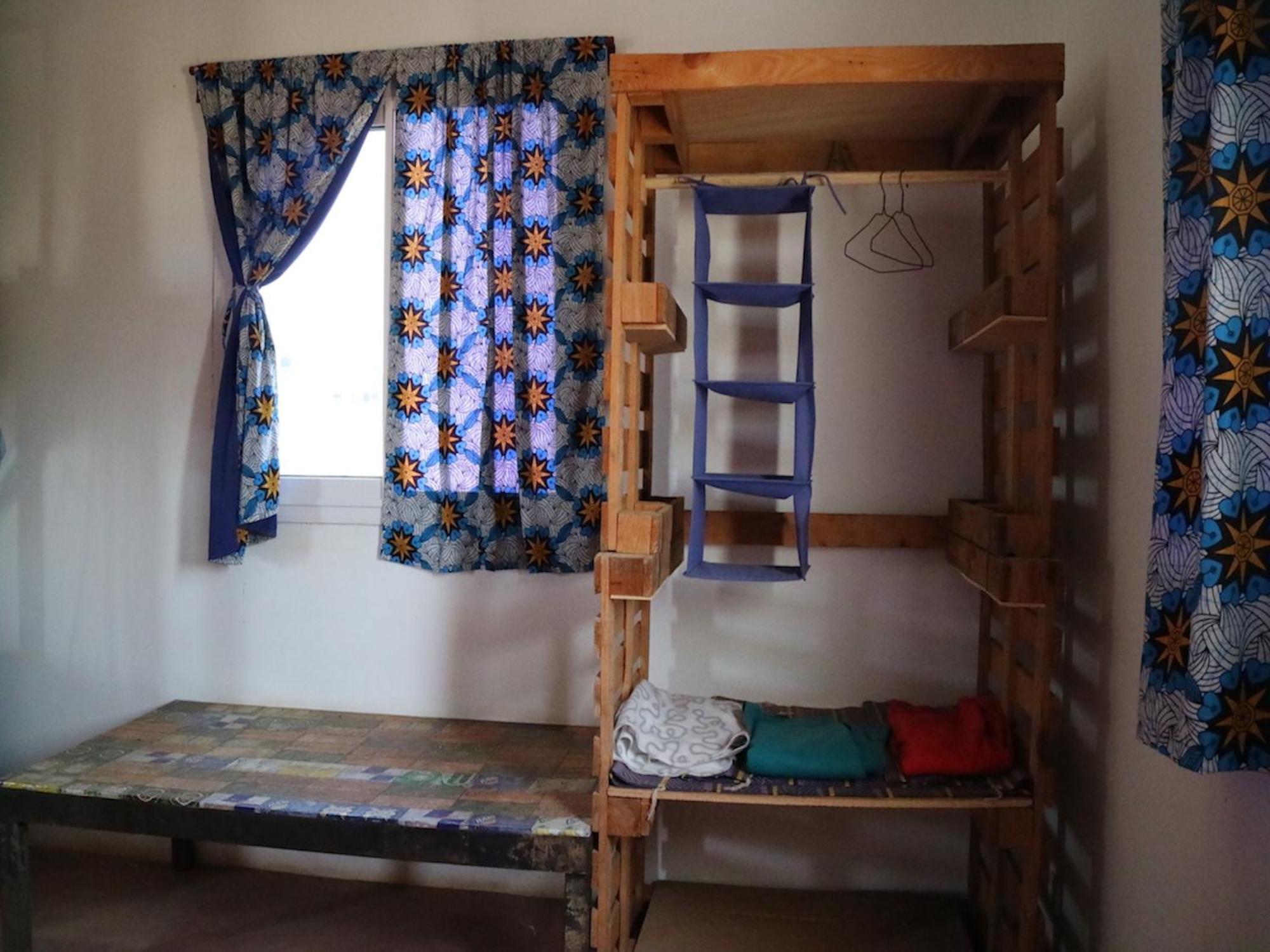 Hostel Begue Pokai Toubab Dialao Zimmer foto
