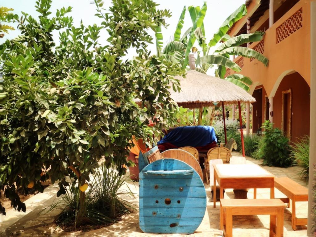 Hostel Begue Pokai Toubab Dialao Exterior foto